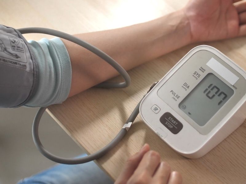 visok krvni pritisak nakon konzumiranja veće količine kafe