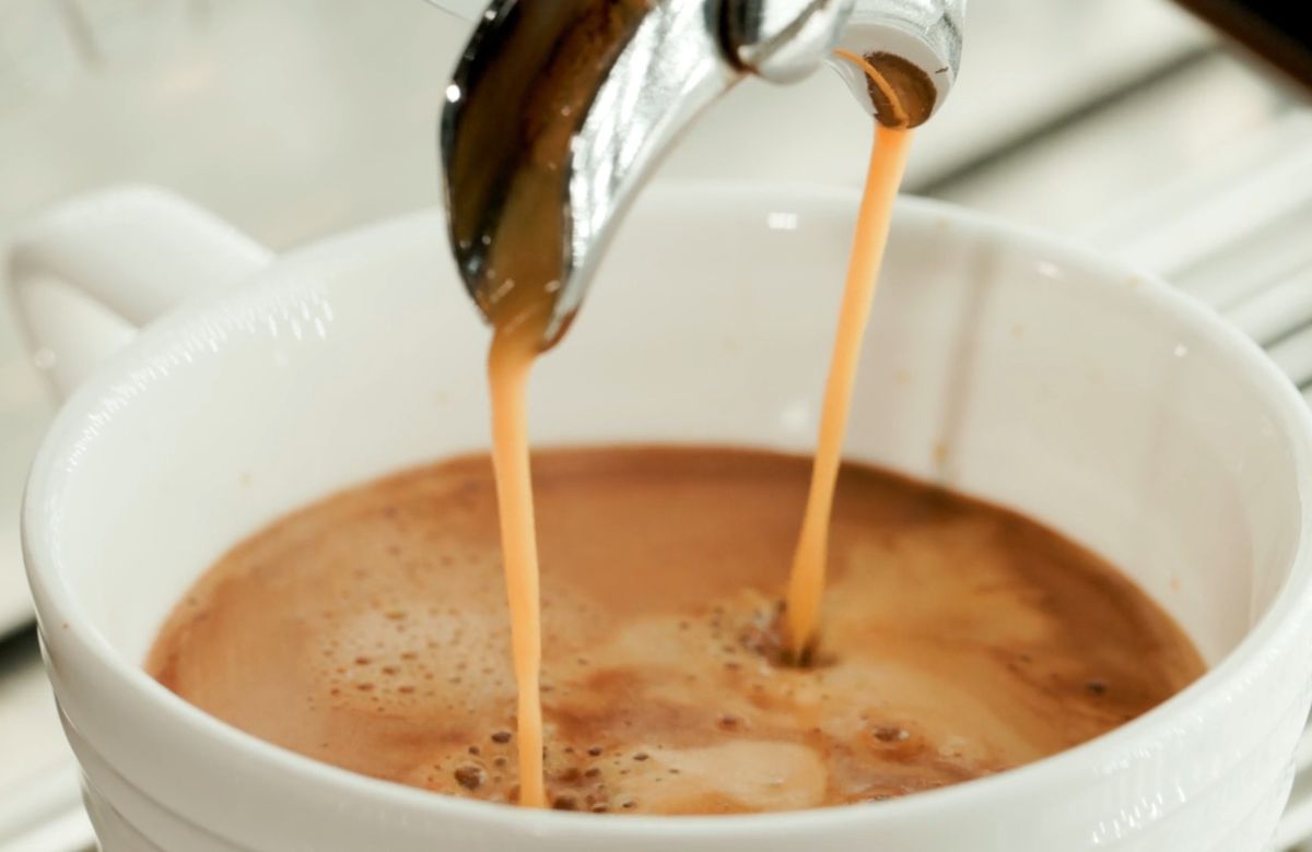 Birajte aparat prema svojim navikama - kapsule za brzinu, ručni modeli za aromu i barista iskustvo.